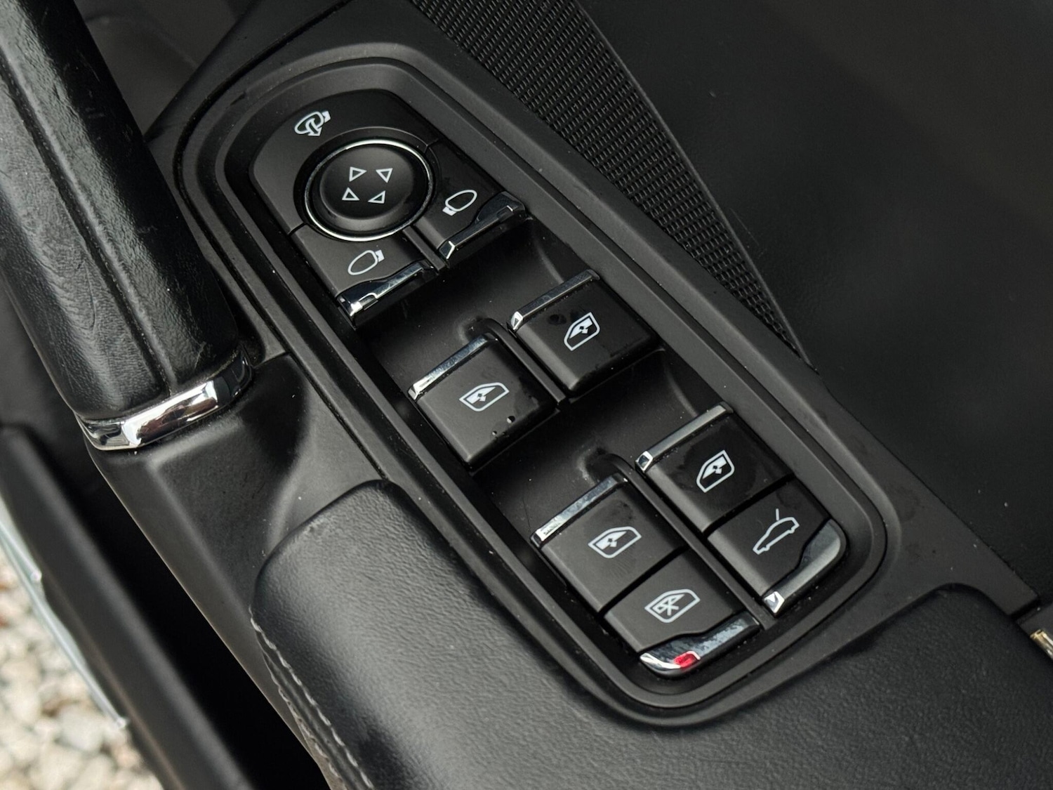 Used Porsche Cayenne 2010 for sale - 76714353: Photo 52