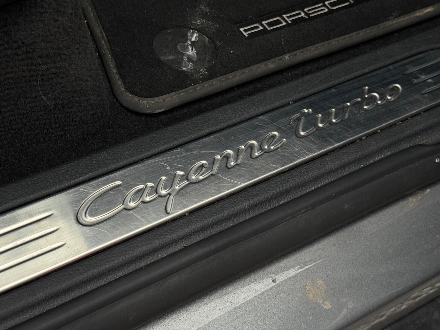 Used Porsche Cayenne 2010 for sale - 76714353: Photo 87