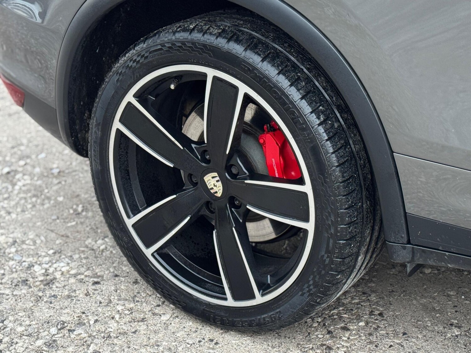 Used Porsche Cayenne 2010 for sale - 76714353: Photo 95