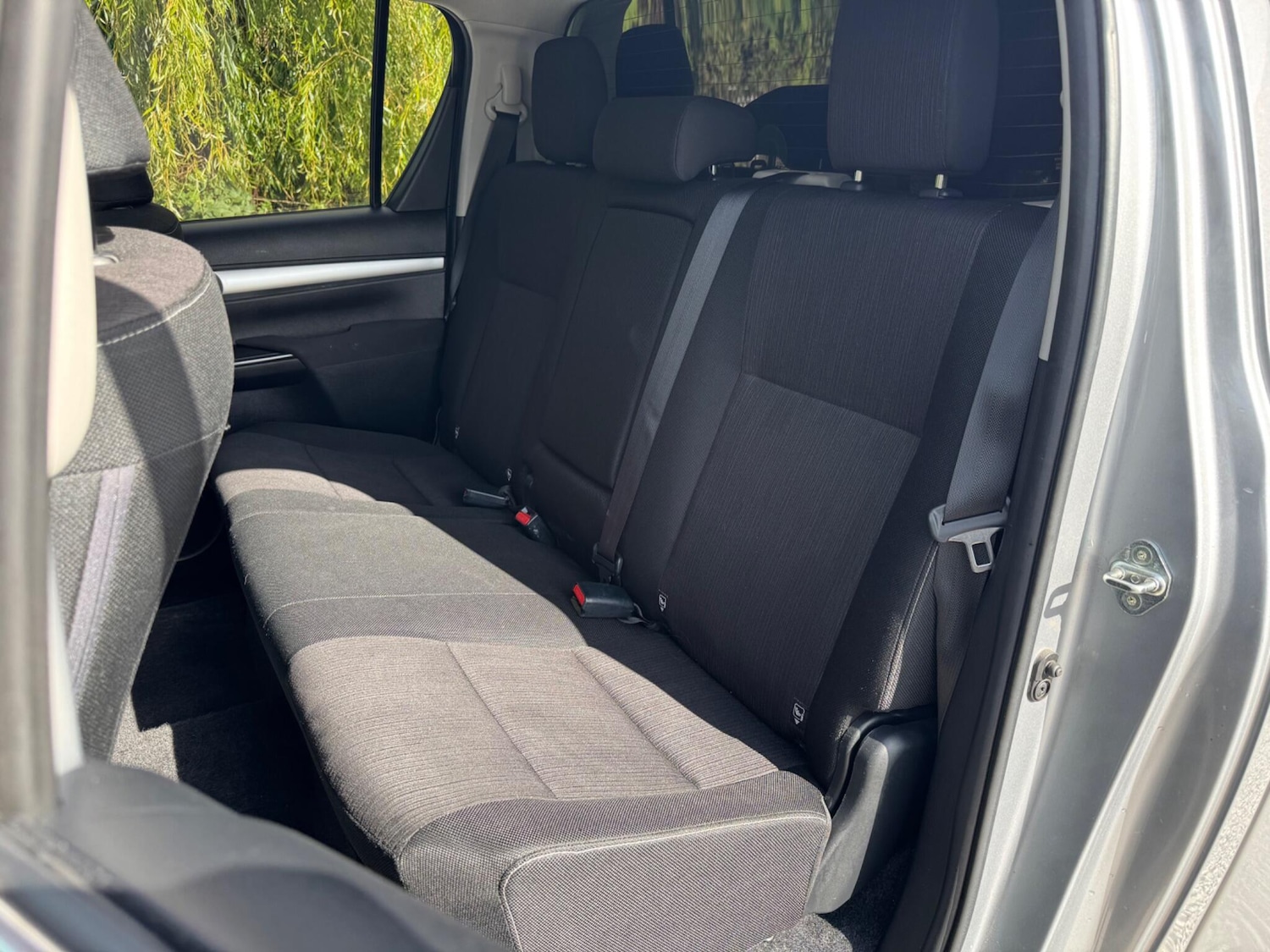 Used Toyota Hilux 2018 for sale - 76992813: Photo 27