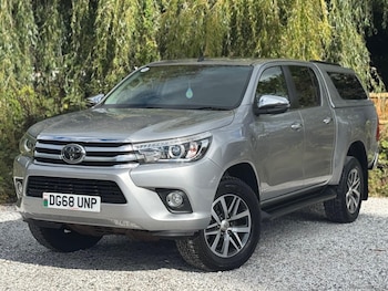Used Toyota Hilux 2018 for sale - 76992813: Photo