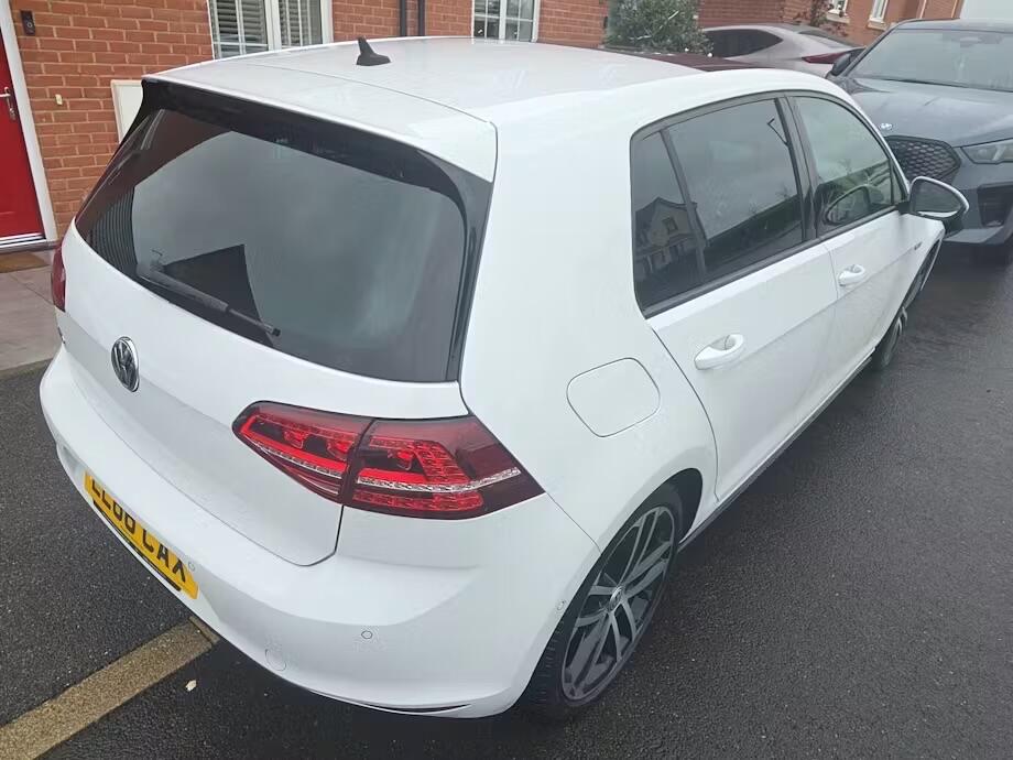 Used Volkswagen Golf 2016 for sale - 76887085: Photo 2