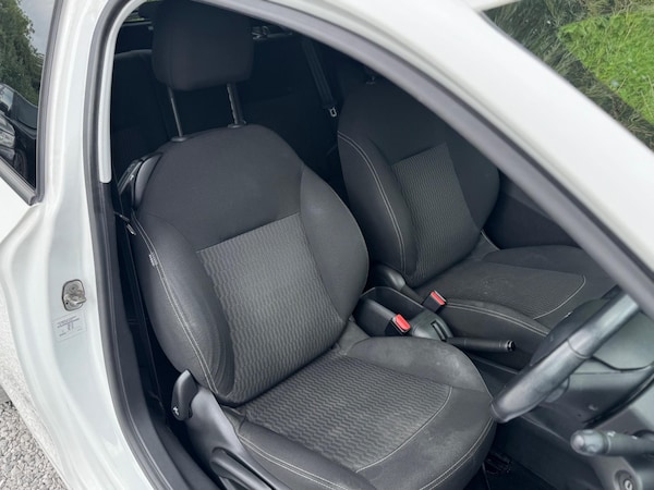 Used Peugeot 208 2017 for sale - 75494291: Photo 16