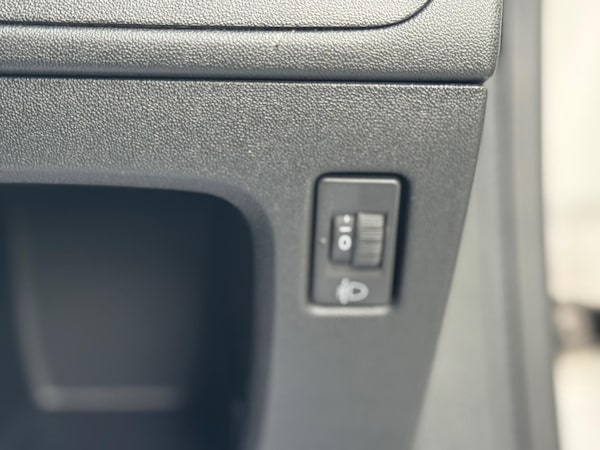 Used Peugeot 208 2017 for sale - 75494291: Photo 32