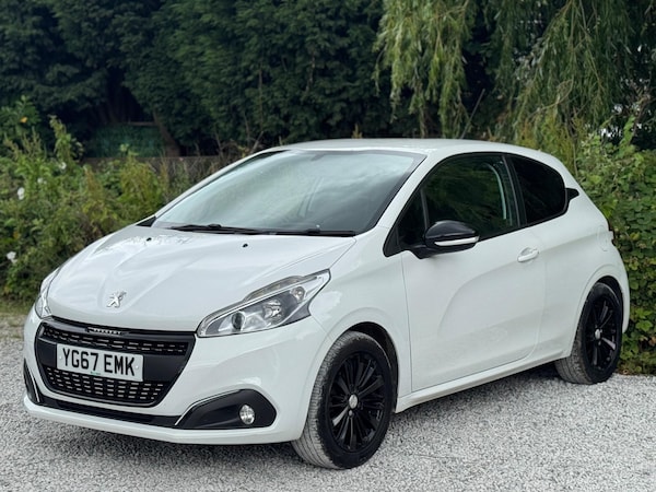 Used Peugeot 208 2017 for sale - 75494291: Photo 6
