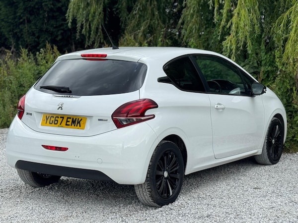 Used Peugeot 208 2017 for sale - 75494291: Photo 9