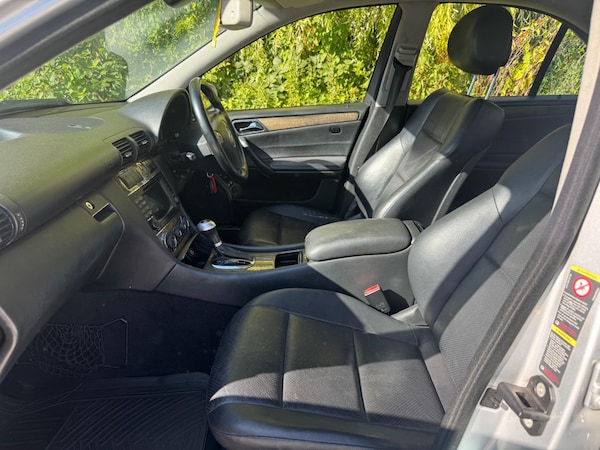 Used Mercedes-Benz C Class 2005 for sale - 75258410: Photo 17