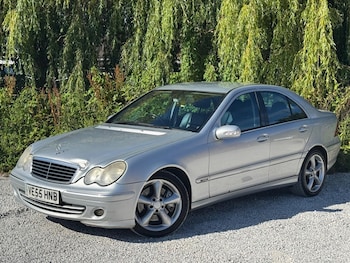 Used Mercedes-Benz C-Class 2005 for sale - 75258410: Photo