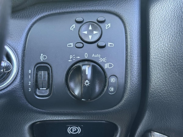 Used Mercedes-Benz C Class 2005 for sale - 75258410: Photo 38