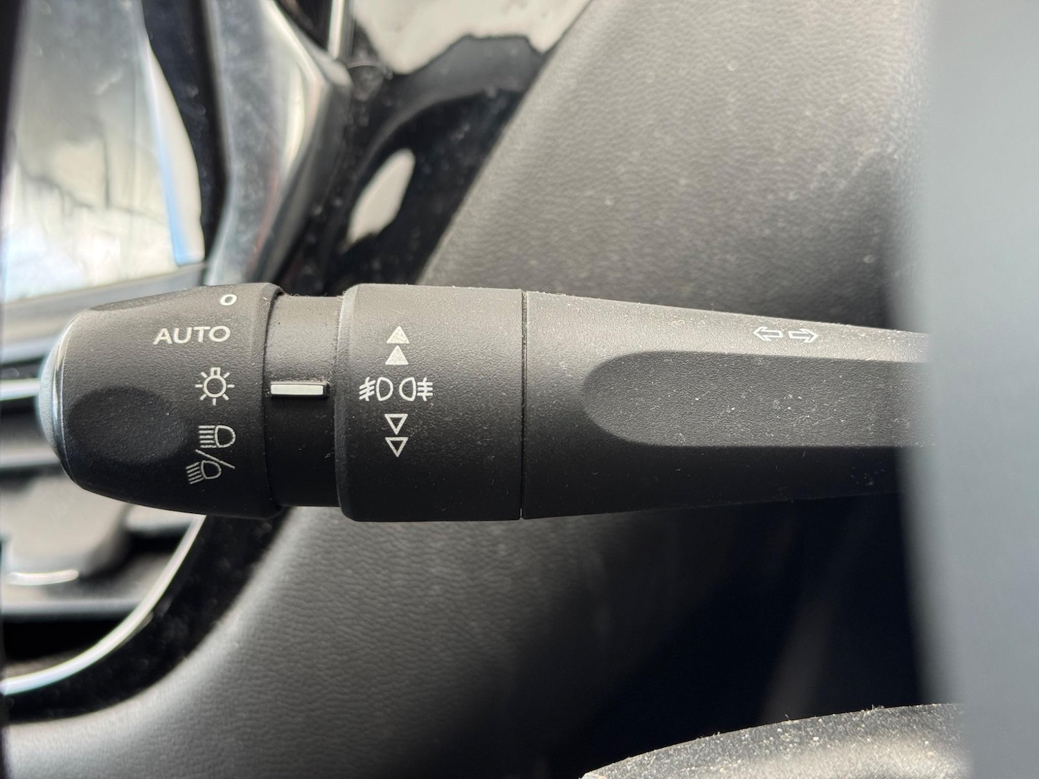 Used Peugeot 208 for sale - 76994227: Photo 28