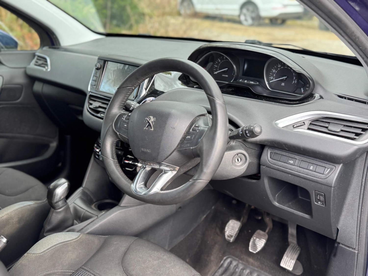 Used Peugeot 208 for sale - 76994227: Photo 35