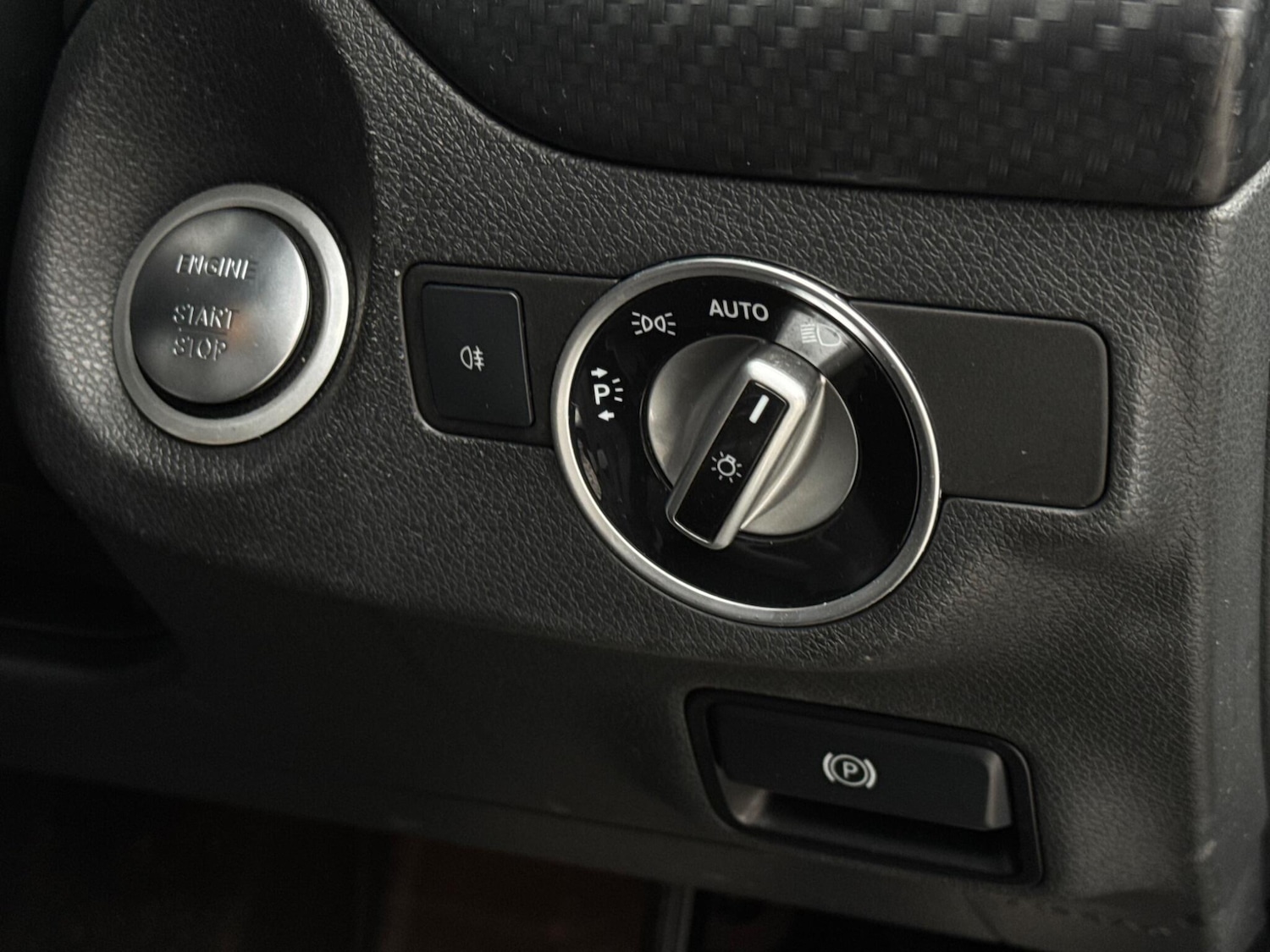 Used Mercedes-Benz A-Class 2015 for sale - 76992223: Photo 63