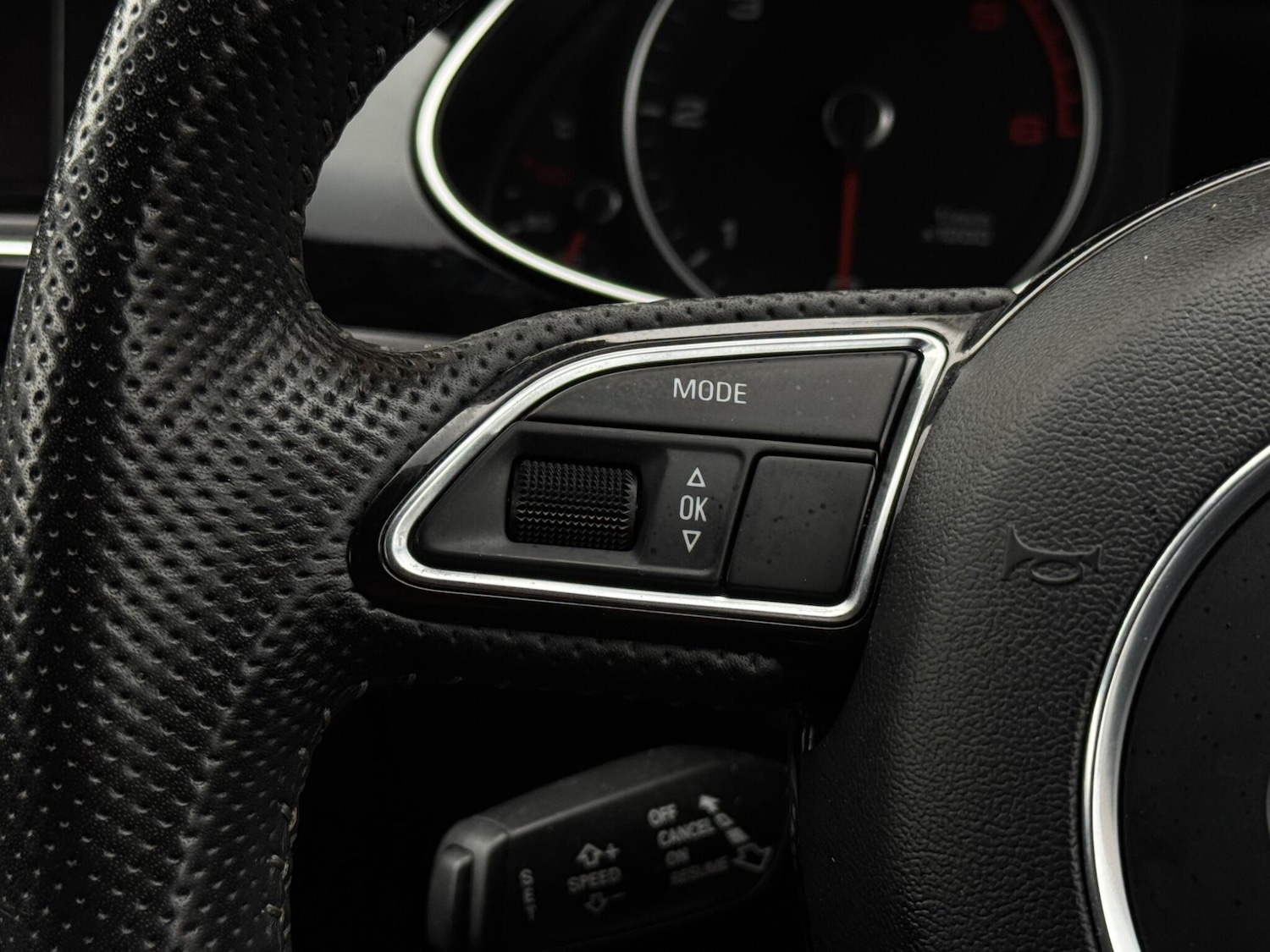 Used Audi A4 2012 for sale - 76512745: Photo 35