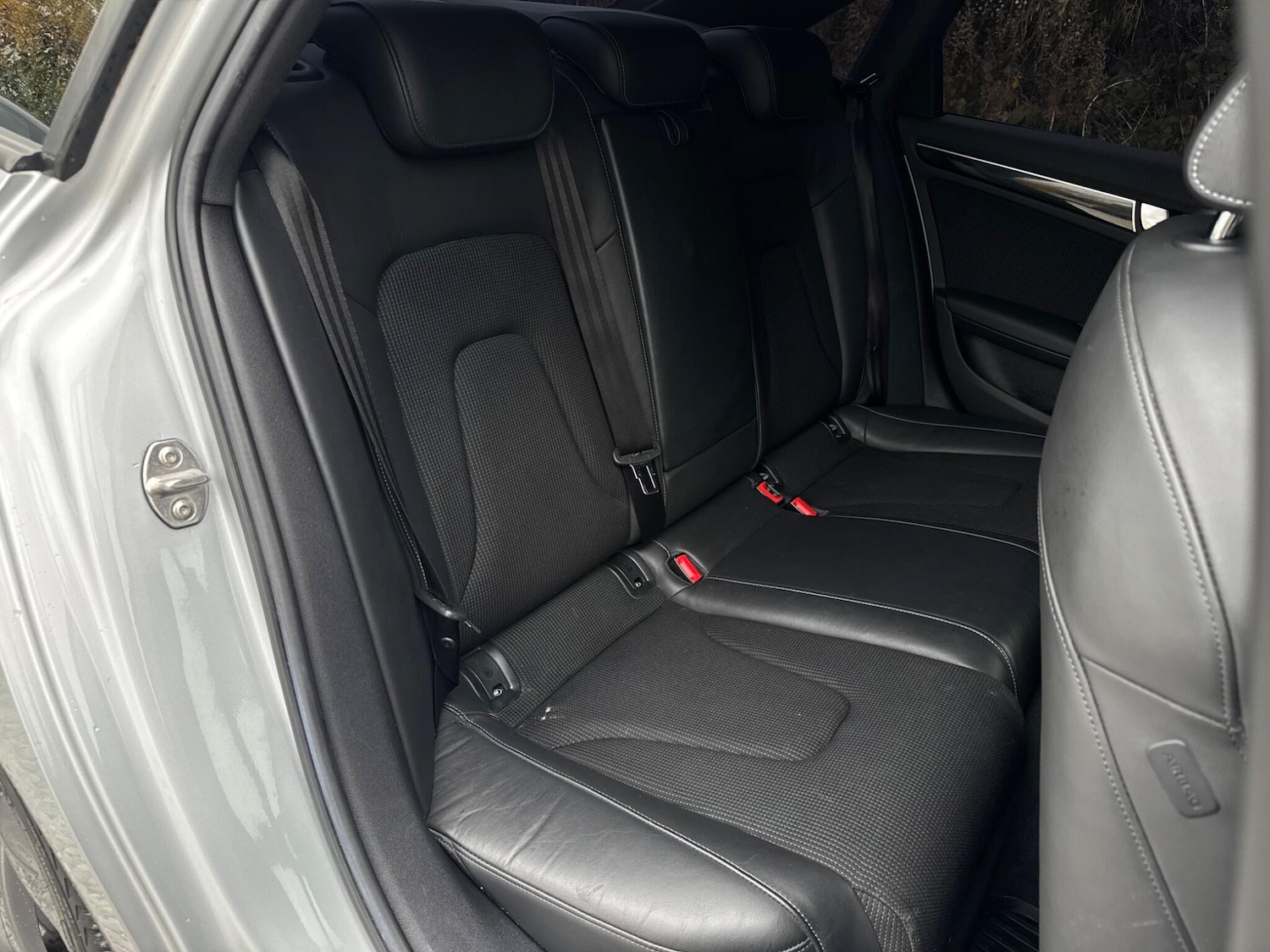 Used Audi A4 2012 for sale - 76512745: Photo 9