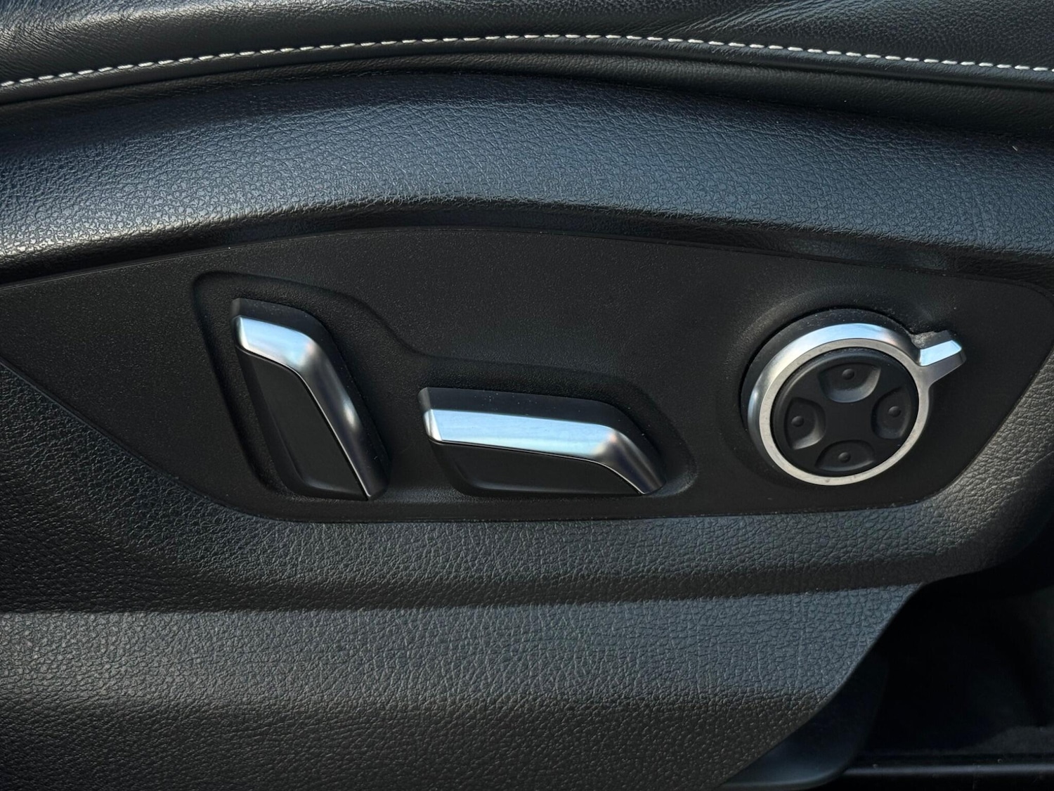 Used Audi Q7 2016 for sale - 76994731: Photo 44