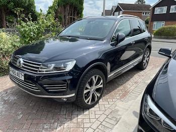 Used Volkswagen Touareg 2015 for sale - 78612814: Photo