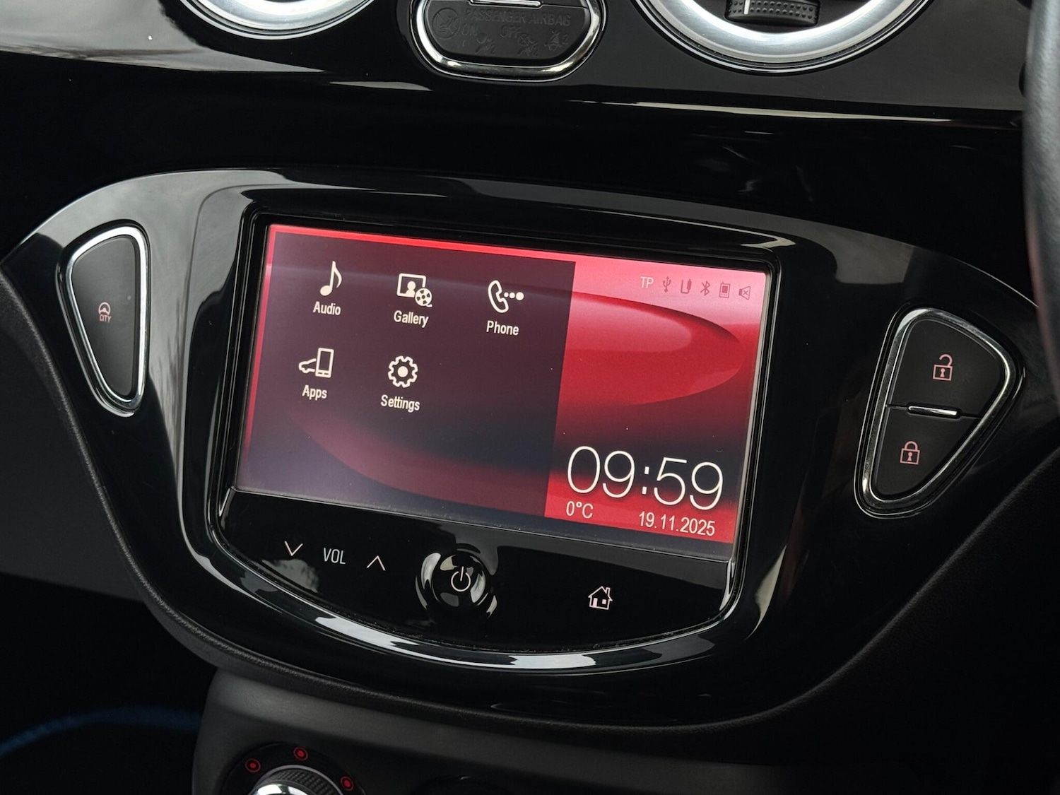 Used Vauxhall ADAM 2014 for sale - 76607772: Photo 37