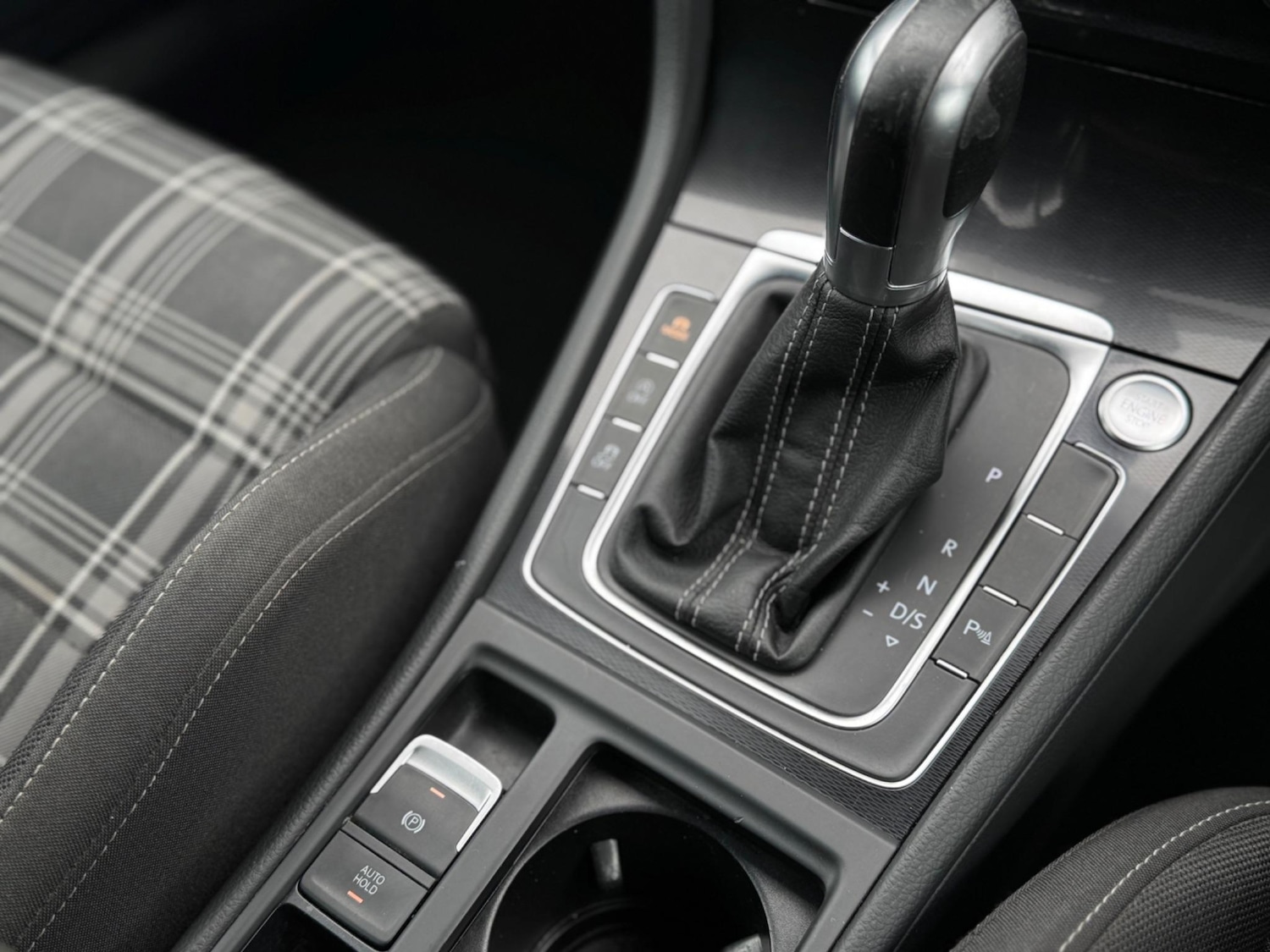 Used Volkswagen Golf 2017 for sale - 77625757: Photo 16