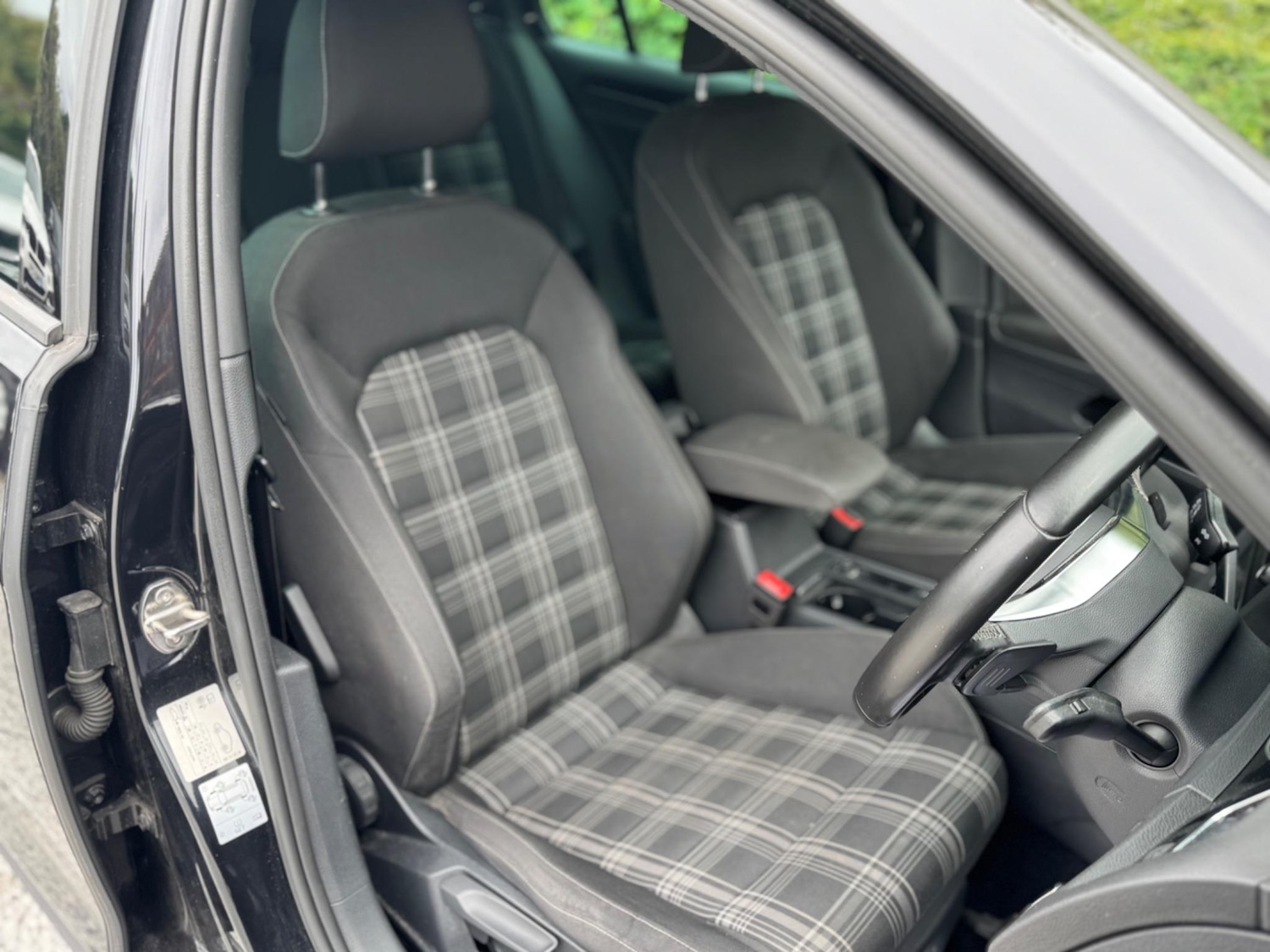 Used Volkswagen Golf 2017 for sale - 77625757: Photo 18