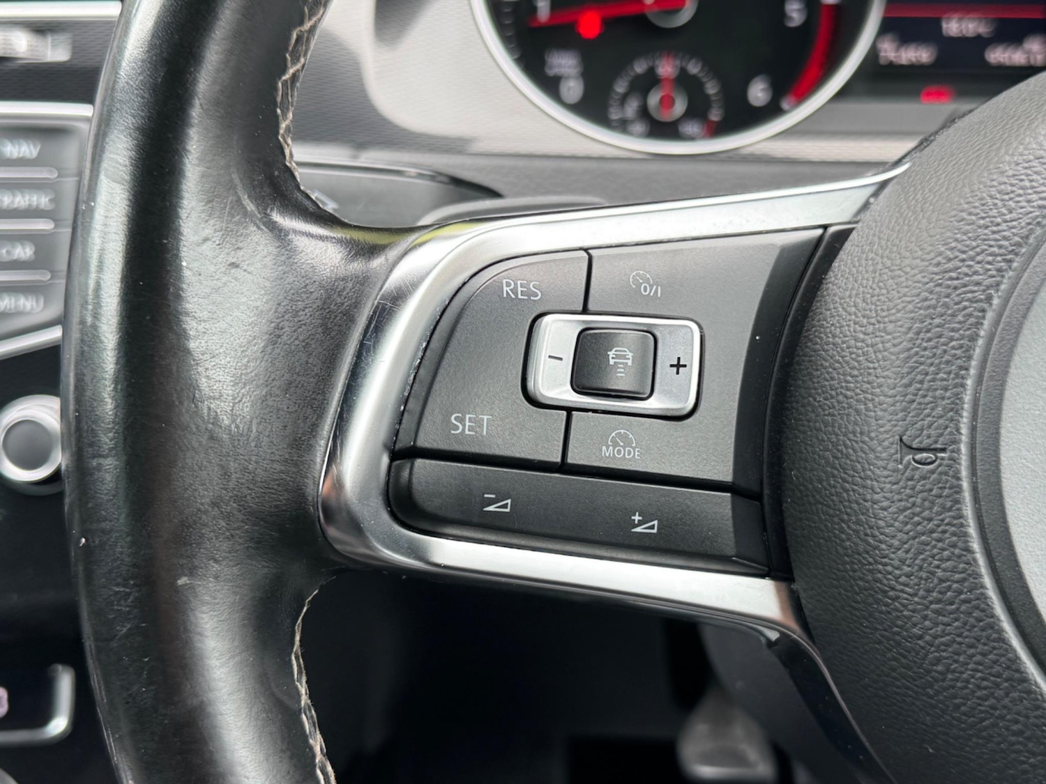 Used Volkswagen Golf 2017 for sale - 77625757: Photo 31