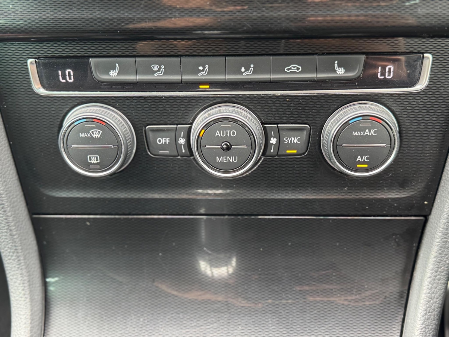 Used Volkswagen Golf 2017 for sale - 77625757: Photo 38