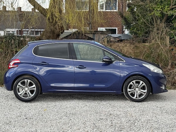 Used Peugeot 208 2012 for sale - 75144353: Photo 11