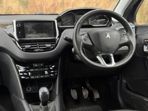 Used Peugeot 208 2012 for sale - 75144353: Photo 16