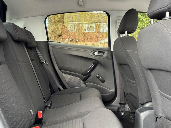 Used Peugeot 208 2012 for sale - 75144353: Photo 19