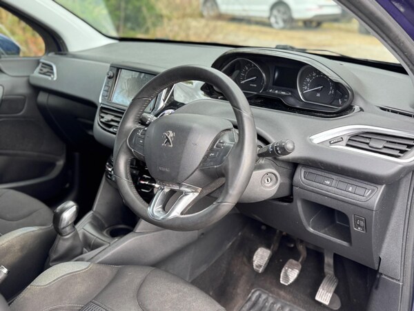 Used Peugeot 208 2012 for sale - 75144353: Photo 34