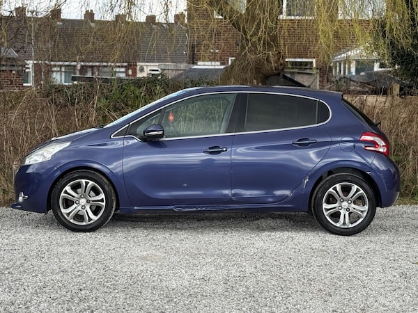 Used Peugeot 208 2012 for sale - 75144353: Photo 9