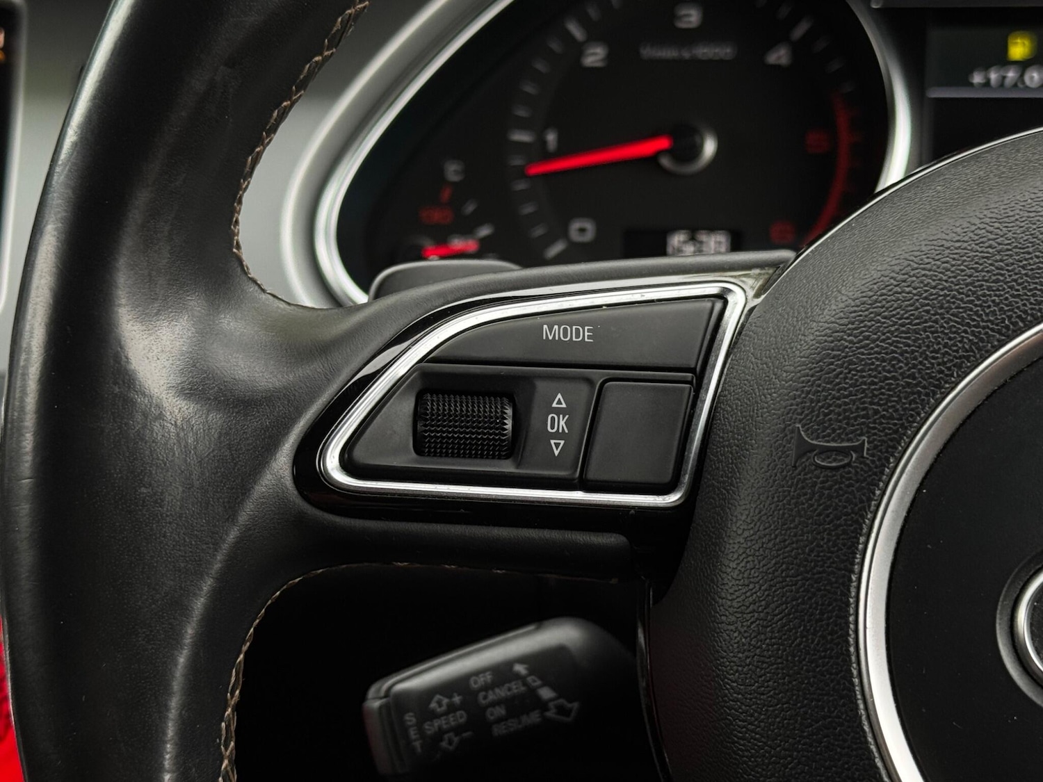 Used Audi Q7 2013 for sale - 76988959: Photo 31