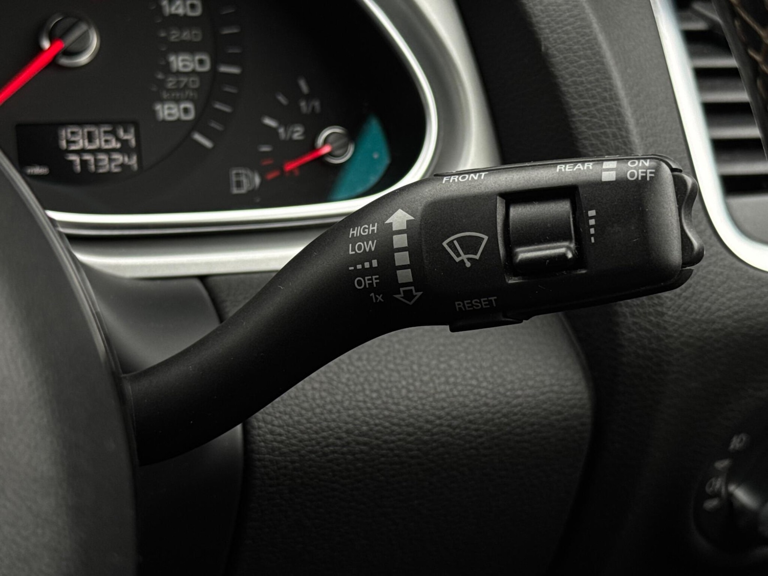 Used Audi Q7 2013 for sale - 76988959: Photo 34