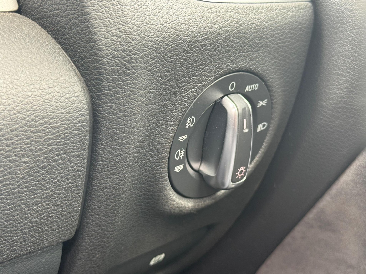 Used Audi Q7 2014 for sale - 76188935: Photo 42