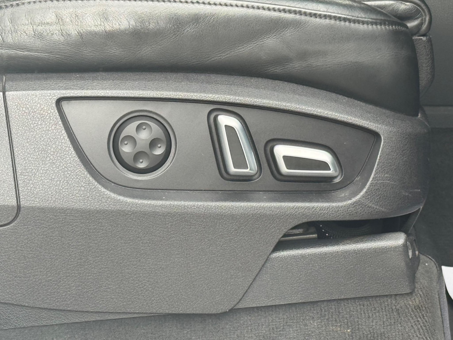 Used Audi Q7 2014 for sale - 76188935: Photo 68