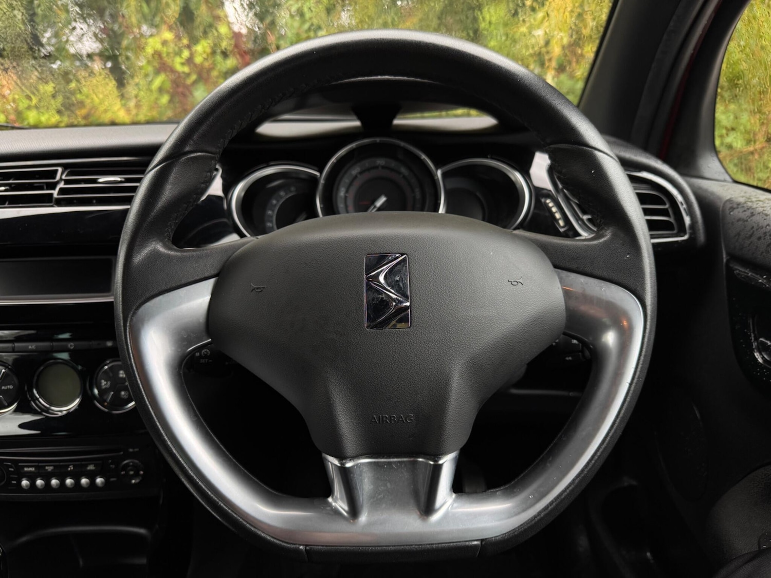 Used Citroen DS3 2013 for sale - 75950057: Photo 25