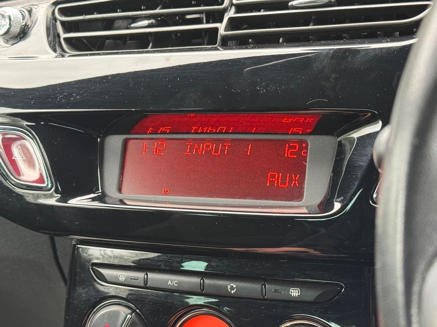 Used Citroen DS3 2013 for sale - 75950057: Photo 35