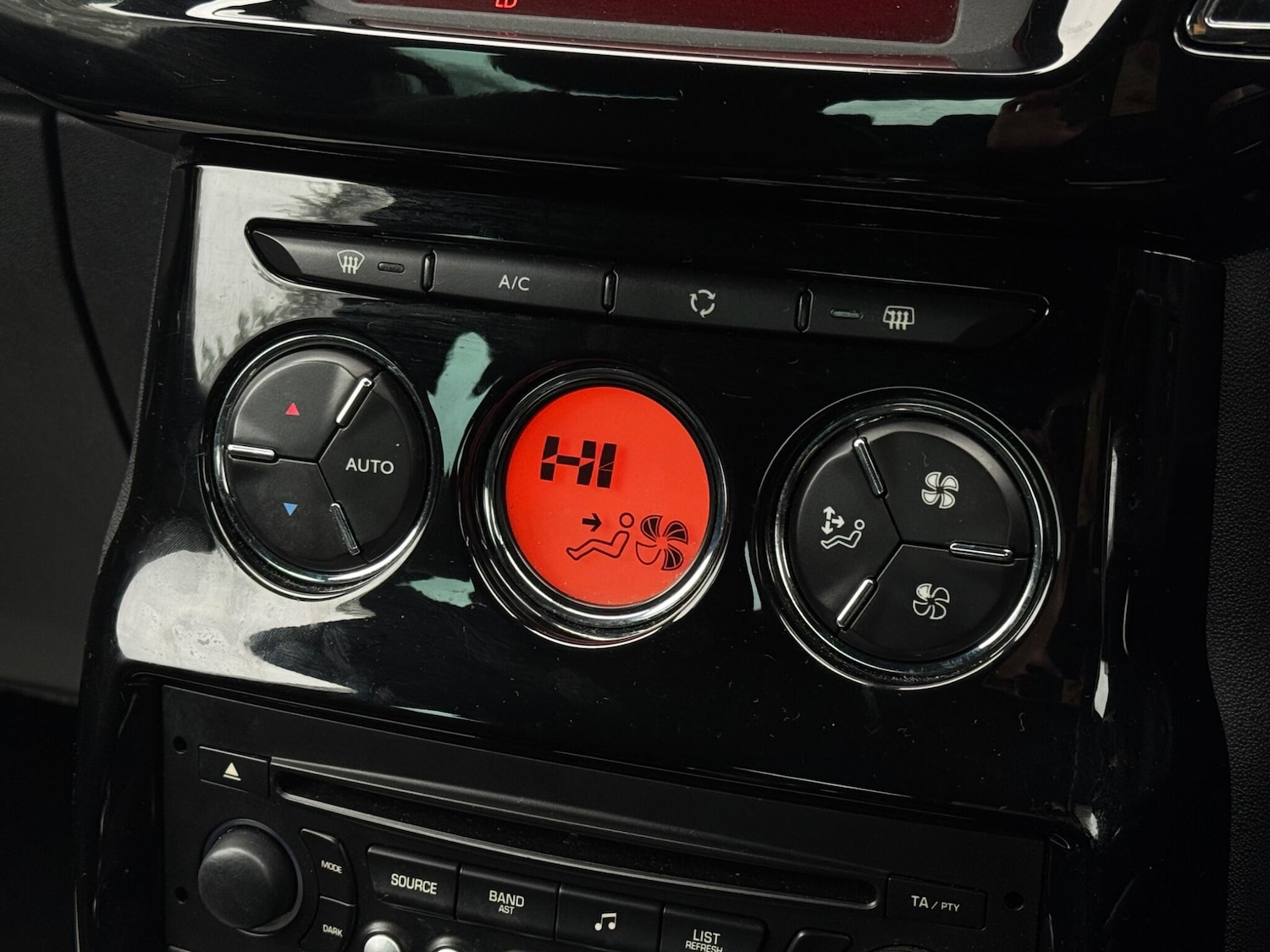 Used Citroen DS3 2013 for sale - 75950057: Photo 36