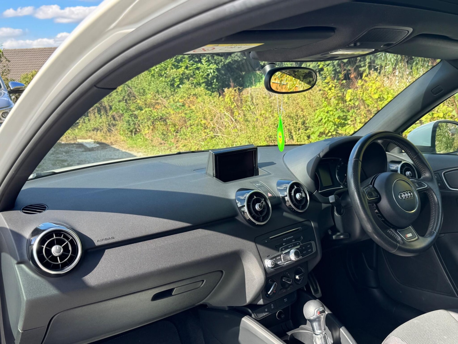 Used Audi A1 2015 for sale - 76988588: Photo 15