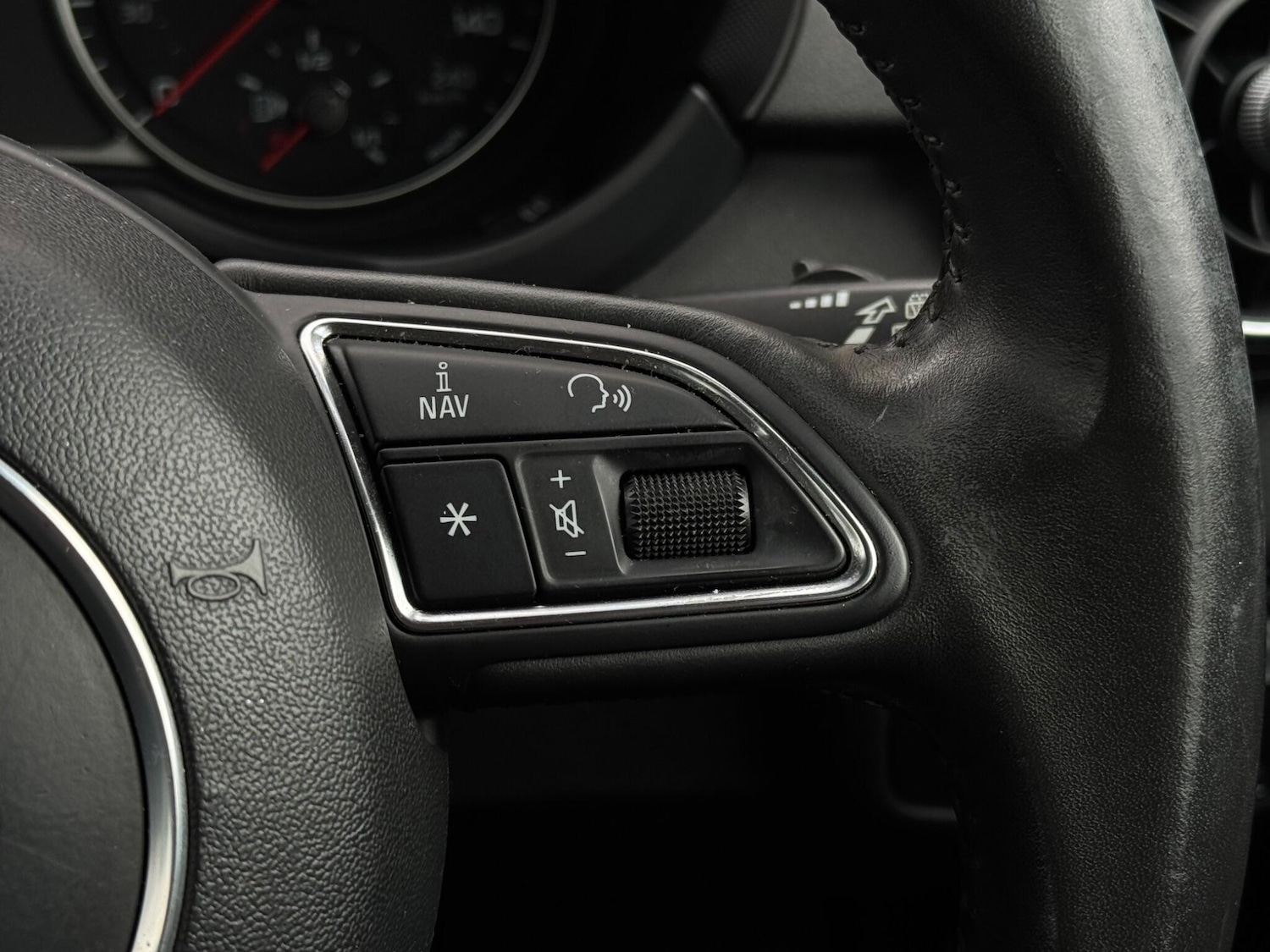 Used Audi A1 2011 for sale - 77400619: Photo 31