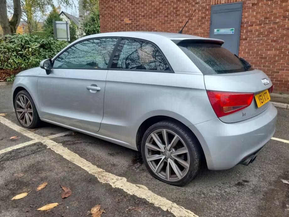 Used Audi A1 2011 for sale - 77400619: Photo 4