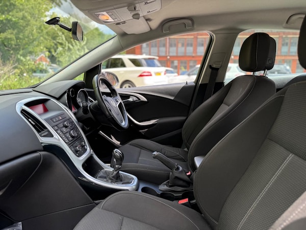 Used Vauxhall Astra 2014 for sale - 75144363: Photo 25