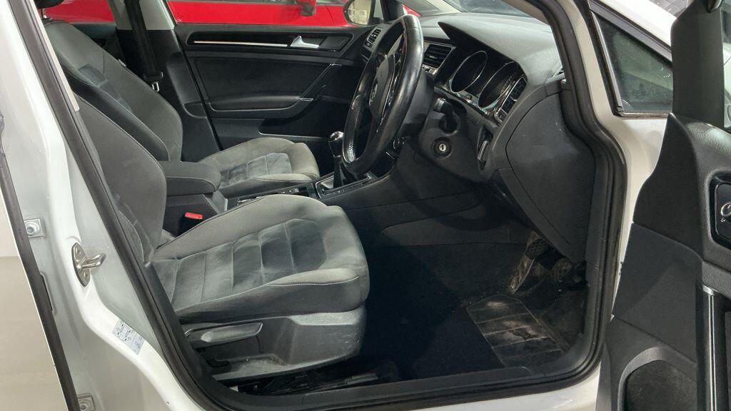 Used Volkswagen Golf 2014 for sale - 77215824: Photo 7