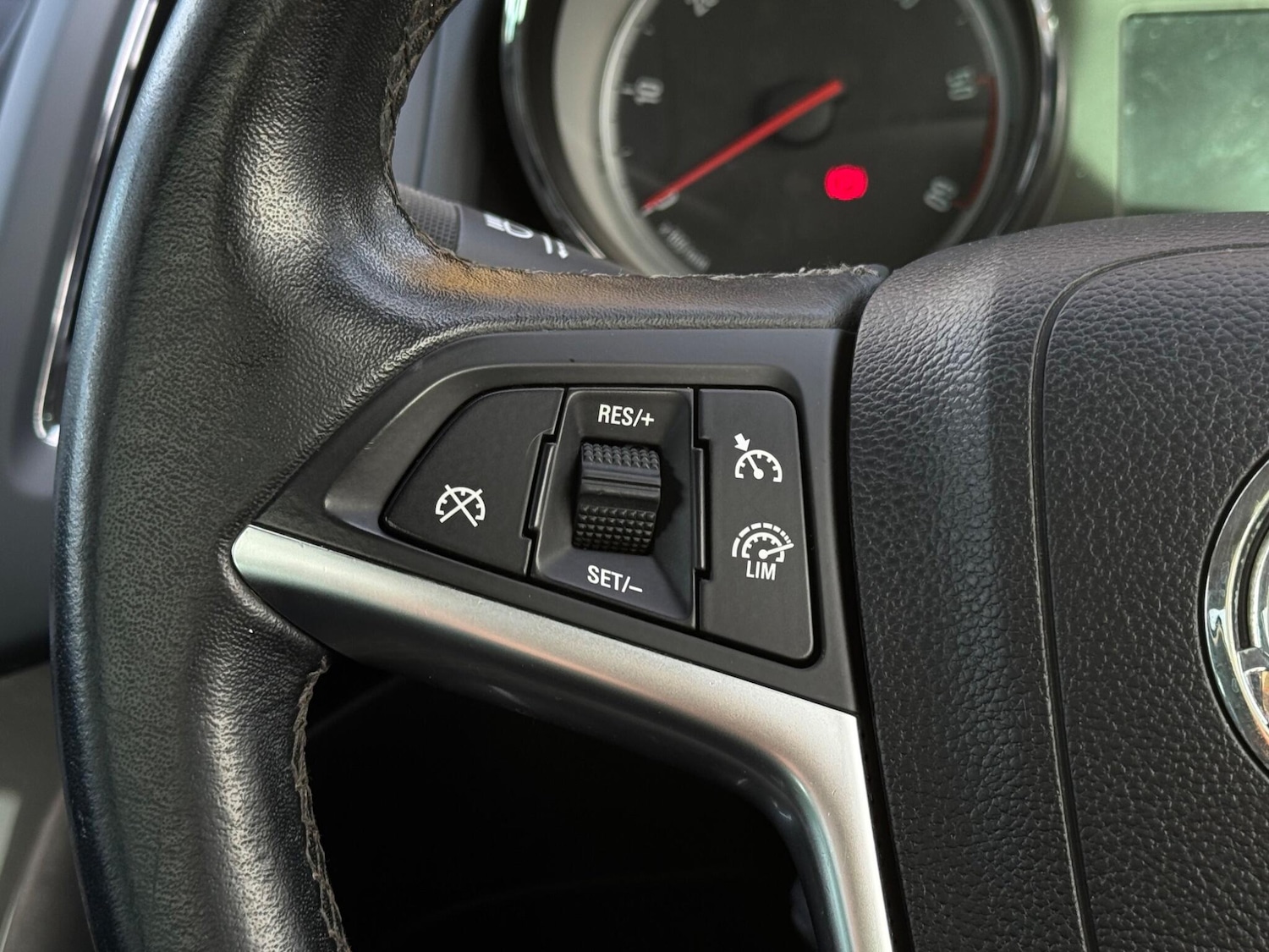 Used Vauxhall Zafira Tourer 2014 for sale - 76633575: Photo 34