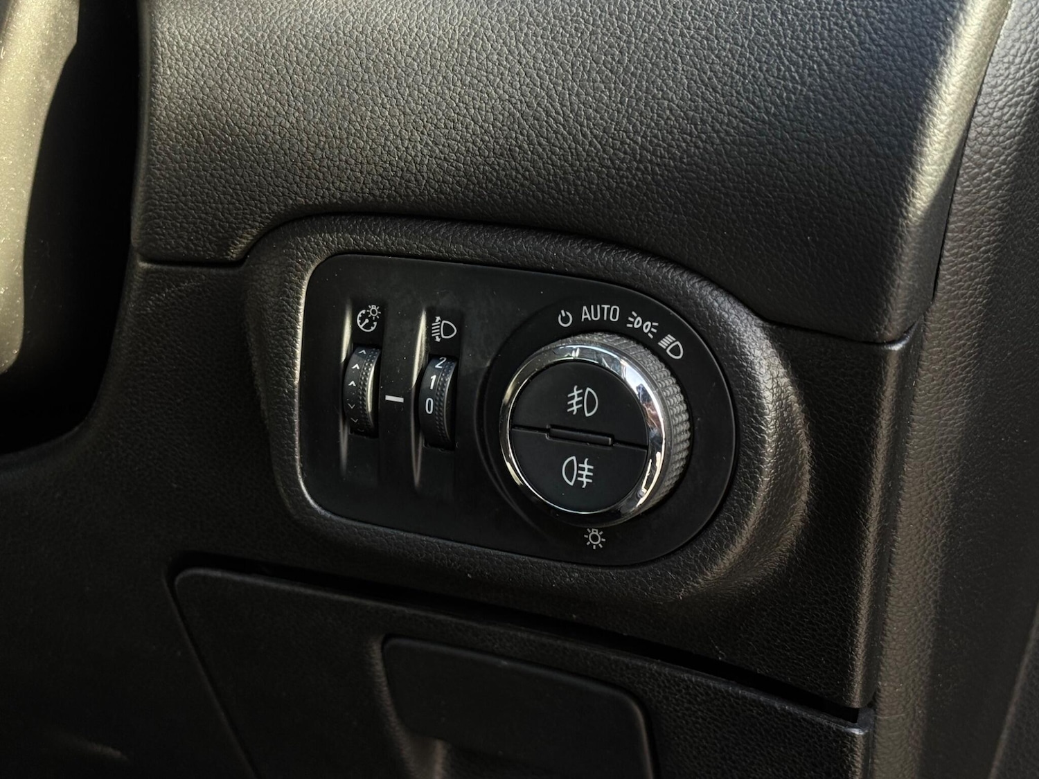 Used Vauxhall Zafira Tourer 2014 for sale - 76633575: Photo 55