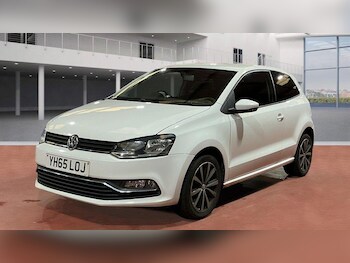 Used Volkswagen Polo 2015 for sale - 76485696: Photo