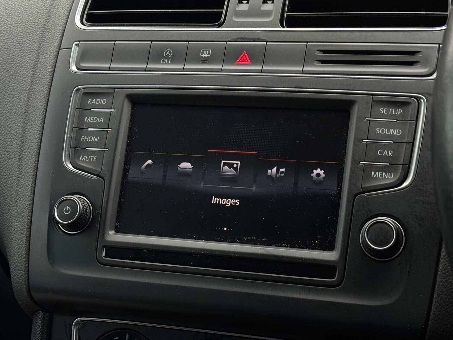 Used Volkswagen Polo 2015 for sale - 76485696: Photo 42