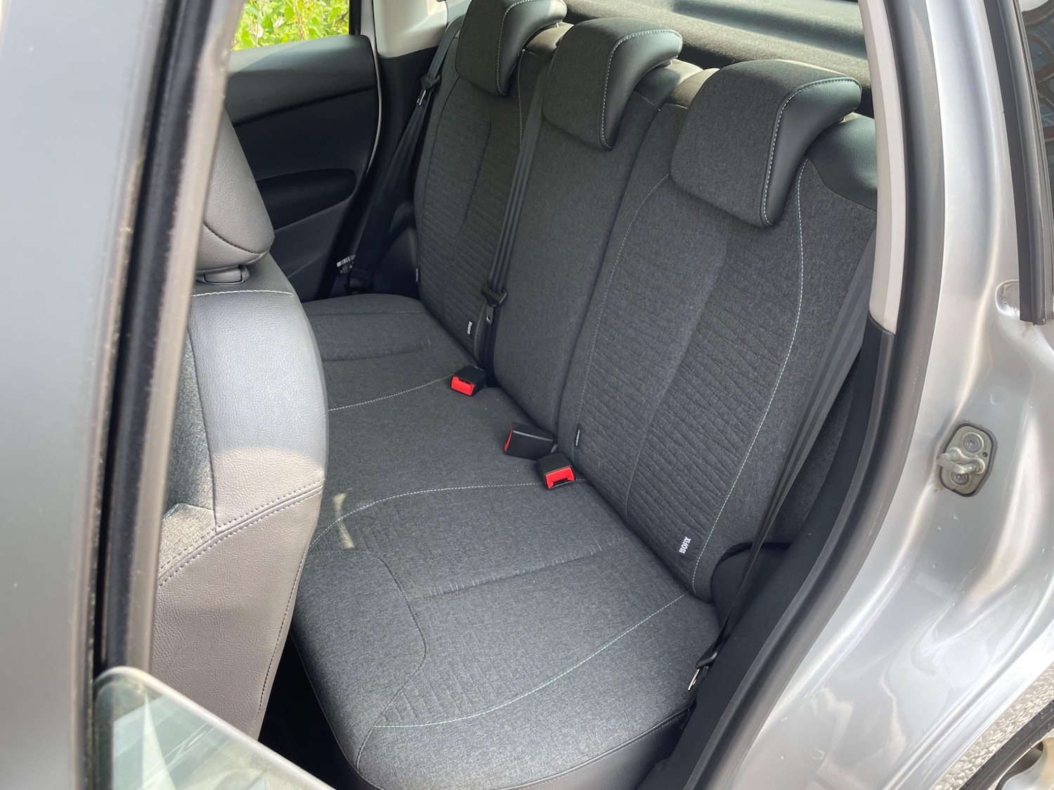 Vehicle 29