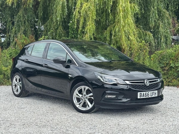 Used Vauxhall Astra 2017 for sale - 75144386: Photo 1