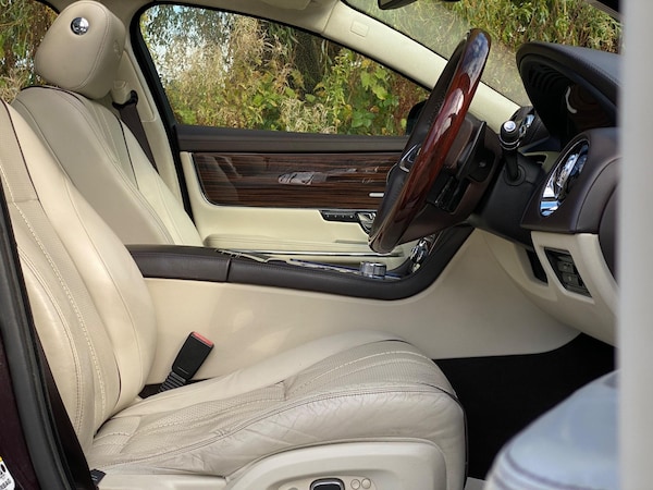 Used Jaguar XJ 2010 for sale - 75144377: Photo 18