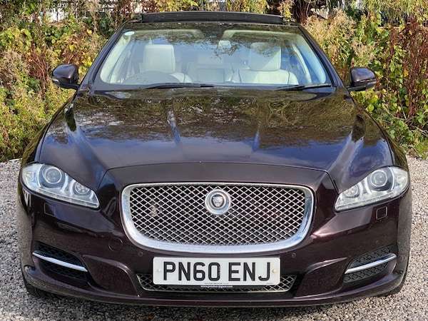 Used Jaguar XJ 2010 for sale - 75144377: Photo 2